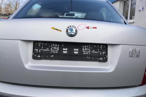 Skoda Fabia 6Y3 Stufenheck Heckklappe Kofferraumklappe hinten silber grau LF7T (167768)