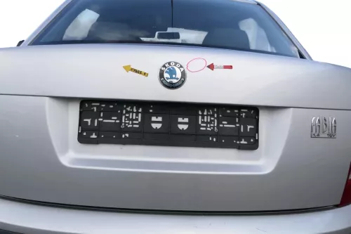 Skoda Fabia 6Y3 Stufenheck Heckklappe Kofferraumklappe hinten silber grau LF7T (167768)
