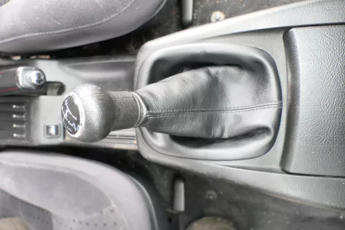 VW Passat 3B 3BG Schaltknauf Schaltsack Schaltung Schaltknüppel 5-Gang Leder (167832)