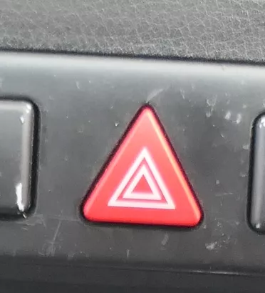 Audi A6 4B Warnblinker Relais Warnblinkerschalter Schalter 4B0941509K Knopf (167929)