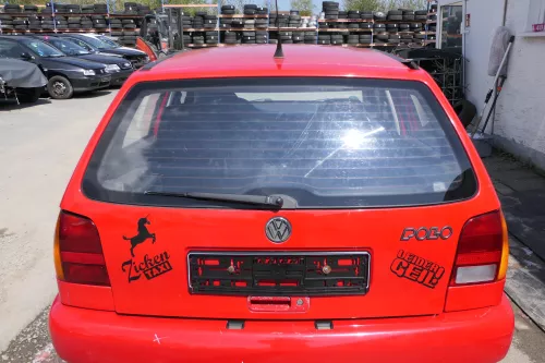 VW Polo 6N Heckklappe Klappe hinten Kofferraumklappe mit Scheibe rot LP3G