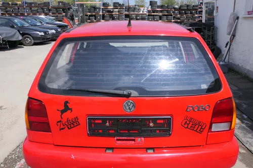 VW Polo 6N Heckklappe Klappe hinten Kofferraumklappe mit Scheibe rot LP3G (168397)