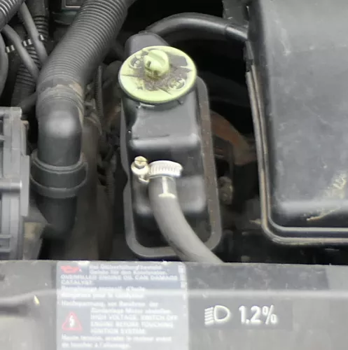VW New Beetle Saugschlauch Servoschlauch Servoleitung 1C0422889E mit Behälter (168445)