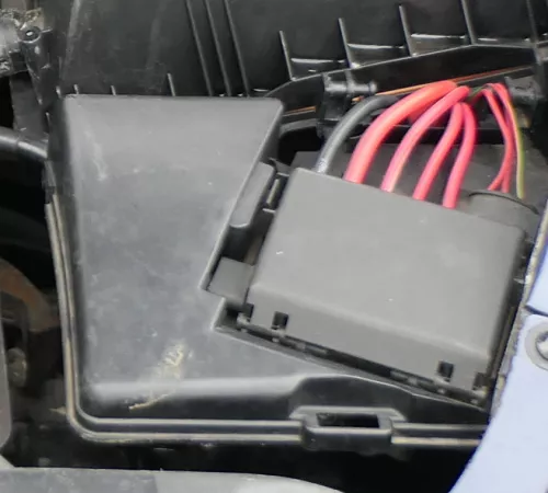 VW Beetle 9C Sicherungskasten Sicherungsdose Abdeckung Batterie Sicherung 5 (168453)