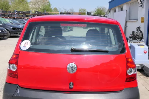 VW Fox 5Z Heckklappe Kofferraumklappe Klappe hinten + Scheibe rot LY3D - DELLE (168519)