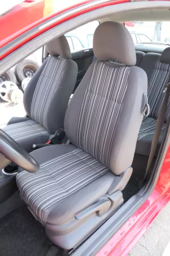 VW Fox Sitz Fahrersitz vorne links OHNEAirbag höhenverstellbar  v (168525)
