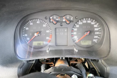 VW Golf 4 Tacho Tachometer Kombiinstrument 338.000km 1J0919881B 1,6-2,8 (168828)