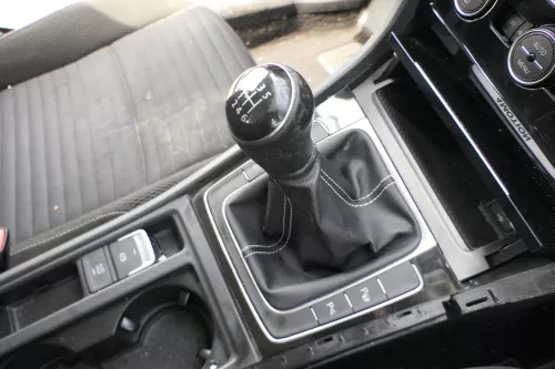 VW Golf 7 Schaltknauf Schaltsack Schaltung Schaltknüppel original 6-Gang Leder