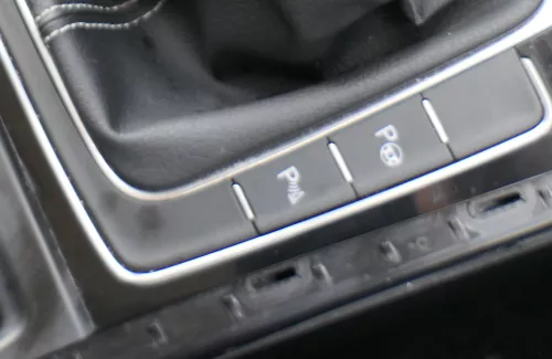 VW Golf 7 5G Schalter Block Bedieneinheit Drucktasten PDC Parken Einparkhilfe