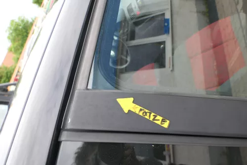 VW Lupo Seat Arosa Tür vorne rechts Beifahrertür schwarz L041 (für elektr.Fenst (169457)