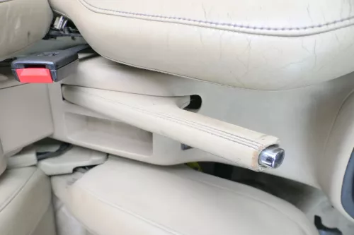 VW Golf 4 Bora Handbremse Feststellbremse Leder besch beige hellbeige