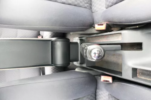 Audi A4 B5 Handbremse Feststellbremse schwarz Leder Griff 8D0711463C (169678)