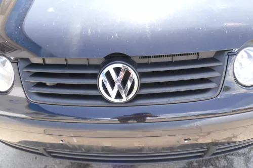 VW Polo 9N Stoßstange Frontstoßstange vorne schwarz LC9Z (169701)