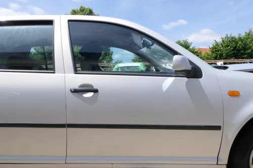 VW Golf 4 Bora Tür vorne rechts Beifahrertür 4/5-Türer+Kombi Variant LB7Z silber (169843)