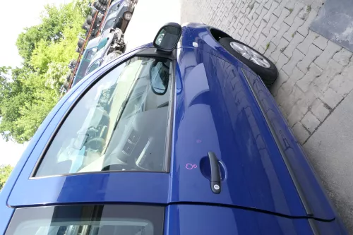 VW Fox 5Z Tür vorne rechts Beifahrertür blau LL5M (169903)