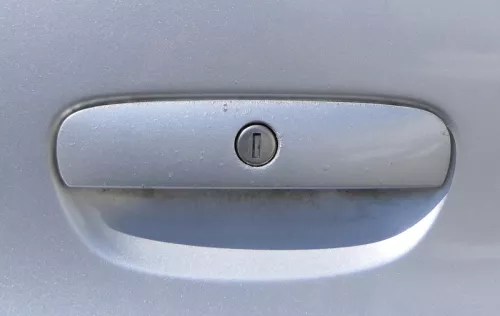 VW Polo 9N 9N3 Griff Heckkklappe Heckklappengriff silber LA7W (169942)