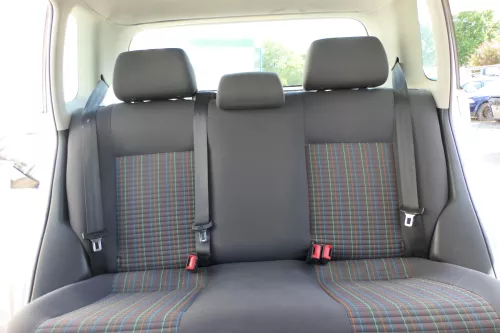 VW Polo 9N 9N3 Sitz Rückbank Sitzfläche Sitze 3 Punkt Gurt hinten mit Kopfstütze