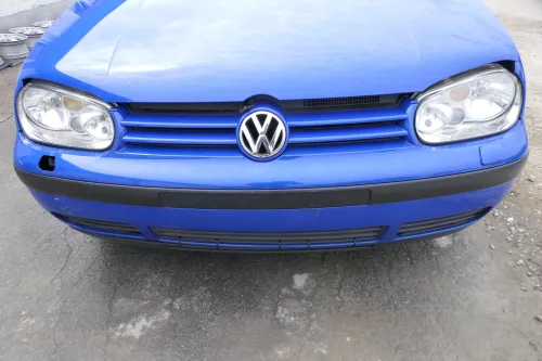 VW Golf 4 Stoßstange vorne Frontstoßstange Stoßfänger blau LW5Z SWR (170101)
