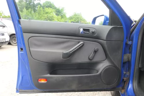 4x VW Golf 4 Limousine Türverkleidung Verkleidung Tür vorne hinten links rechts  (170185)