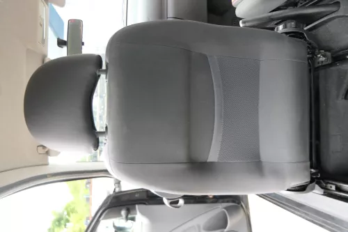 VW Fox Sitz Fahrersitz vorne links OHNEAirbag höhenverstellbar  v (170205)