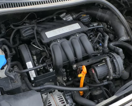VWGolf 5 Krümmer Abgaskrümmer 1,6 75kw 102PS BSE 06A253033P BSF CCSA CHGA (170731)