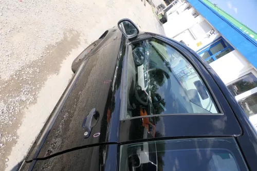 VW Fox 5Z Tür vorne links Fahrertür schwarz L041 (170841)