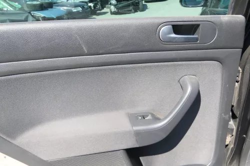 VW Golf Plus 5M 4x Türverkleidung Verkleidung Tür vorn hinten links (170865)