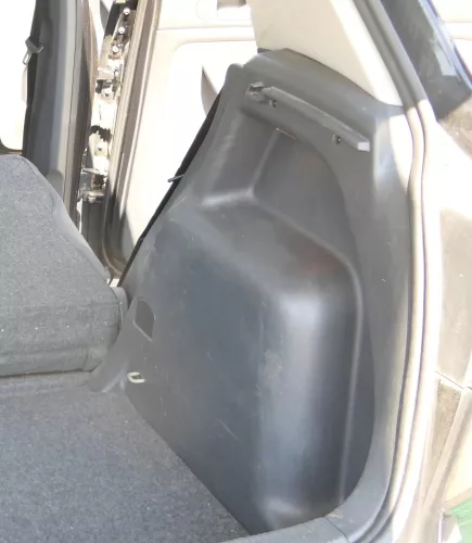 VW Golf Plus 5M Abdeckung Verkleidung Kofferraum hinten rechts 5M0867428N 71N