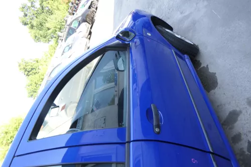 Skoda Fabia 6Y Kombi Limousine Tür vorne rechts Beifahrertür blau LF5K (170899)