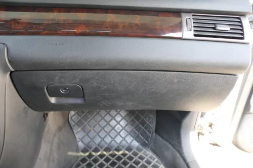 Audi A6 4B C5 Verkleidung Klappe Abdeckung Dekor Holz Optik Nußbaum  (170947)