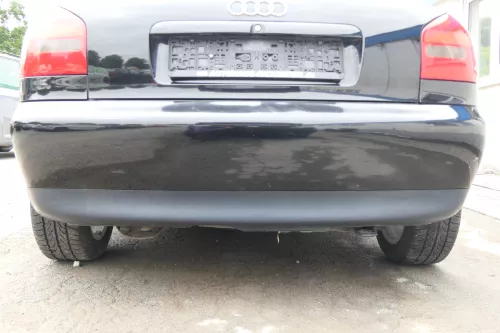 Audi A3 8L Stoßstange Heckstoßstange hinten schwarz LY9B (171105)