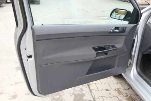 1x VW Polo 9N Türverkleidung Verkleidung Tür vorne links 2/3-Türer Fahrertür (171159)