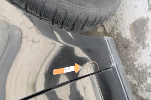 VW Polo 9N Kotflügel vorne rechts schwarz L041 bis ca.Bj.2004 (171183)