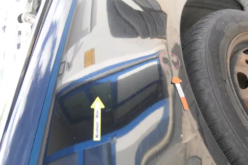 VW Polo 9N Kotflügel vorne rechts schwarz L041 bis ca.Bj.2004 (171183)