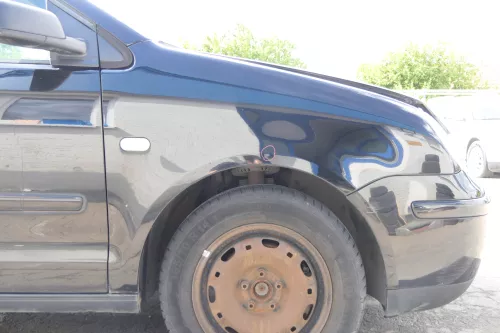 VW Polo 9N Kotflügel vorne rechts schwarz L041 bis ca.Bj.2004 