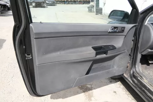 1x VW Polo 9N Türverkleidung Verkleidung Tür vorne links 2/3-Türer Fahrertür (171192)