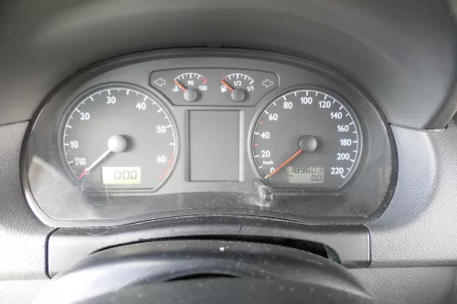 VW Polo 9N Tacho Tachometer Kombiinstrument 189.000km 6Q0920800P 1,2 47kw 40kw