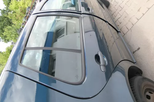VW Golf 4 Limousine Tür hinten rechts grün LC6X (KEINkombi) (171222)