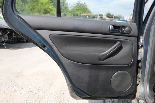 1x VW Golf 4 1J Limousine Türverkleidung Verkleidung Tür hinten links schwarz (171228)