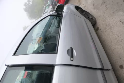 VW Fox 5Z Tür vorne rechts Beifahrertür silber LA7W grau (171259)