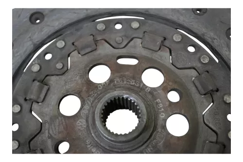 VW Passat 3C Touran 5-Gang Zweimassenschwungrad 2.0 FSI 06F105266AB (171383)