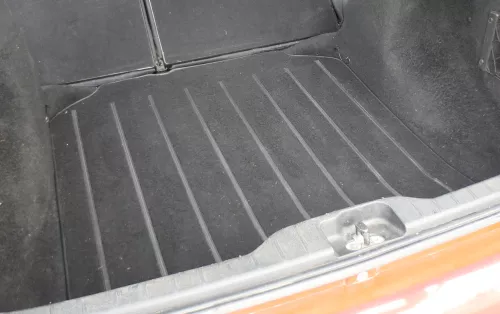VW Polo Variant Kombi Verkleidung Teppich Kofferraum Kofferraumteppich schwarz (171485)