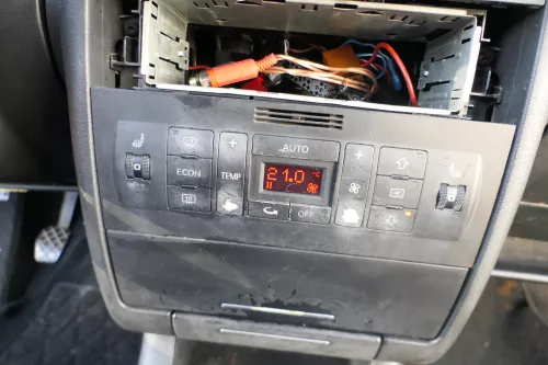 Audi A3 8L Facel Steuergerät Klimaanlage Klimabedienteil 8L0820043J Climatronic  (171539)