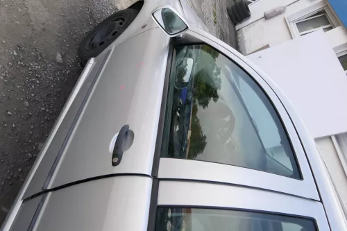 Fabia 6Y Kombi + Limousine Tür vorne links Fahrertür grau LF7T silber ohneAnba (171565)