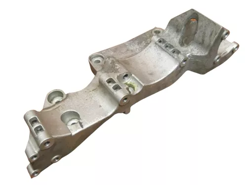 VW Golf 4 Bora Konsole Aggregateträger Halter Lichtmaschine 06A903141P 2,0 (171754)