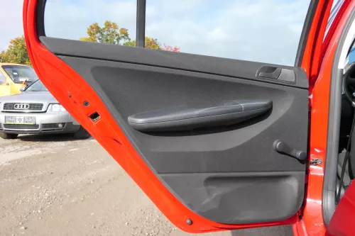 1 x Skoda Fabia 6Y Türverkleidung Verkleidung Tür hinten links schwarz onyx (171953)