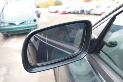 VW Passat 3BG 3B elektrischer Spiegel Außenspiegel links grün LC6N (171976)