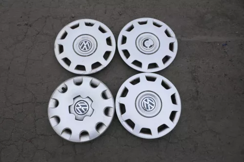 original 4 x VW Bora Golf 4 Beetle Radkappe Radzierkappe 15 Zoll 1C0601147L /H (171983)