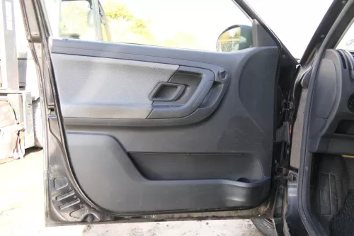 4 x Skoda Fabia 5J Stufenheck Türverkleidung Verkleidung Tür vorne +hinten links (172023)