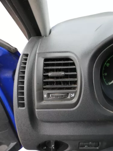 Skoda Fabia Roomster 5J Lüftungsdüse Düse Lüftung vorne linls 5J0820045  9B9 (172036)